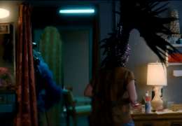 Alison Brie In Glow S03E03
