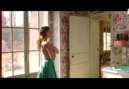 Léa Seydoux – Roses à Crédit
