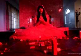 Siouxsie Q – The Red Bride