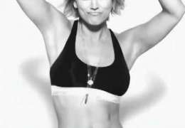 Kaley Cuoco – Perfect Abs.