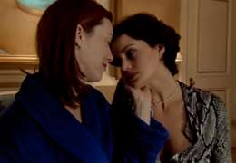 Molly Parker And Carla Gugino Making Out In The Center Of The World