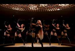 Nicki Minaj In ‘Swish Swish’ Music Video – 4 MiC